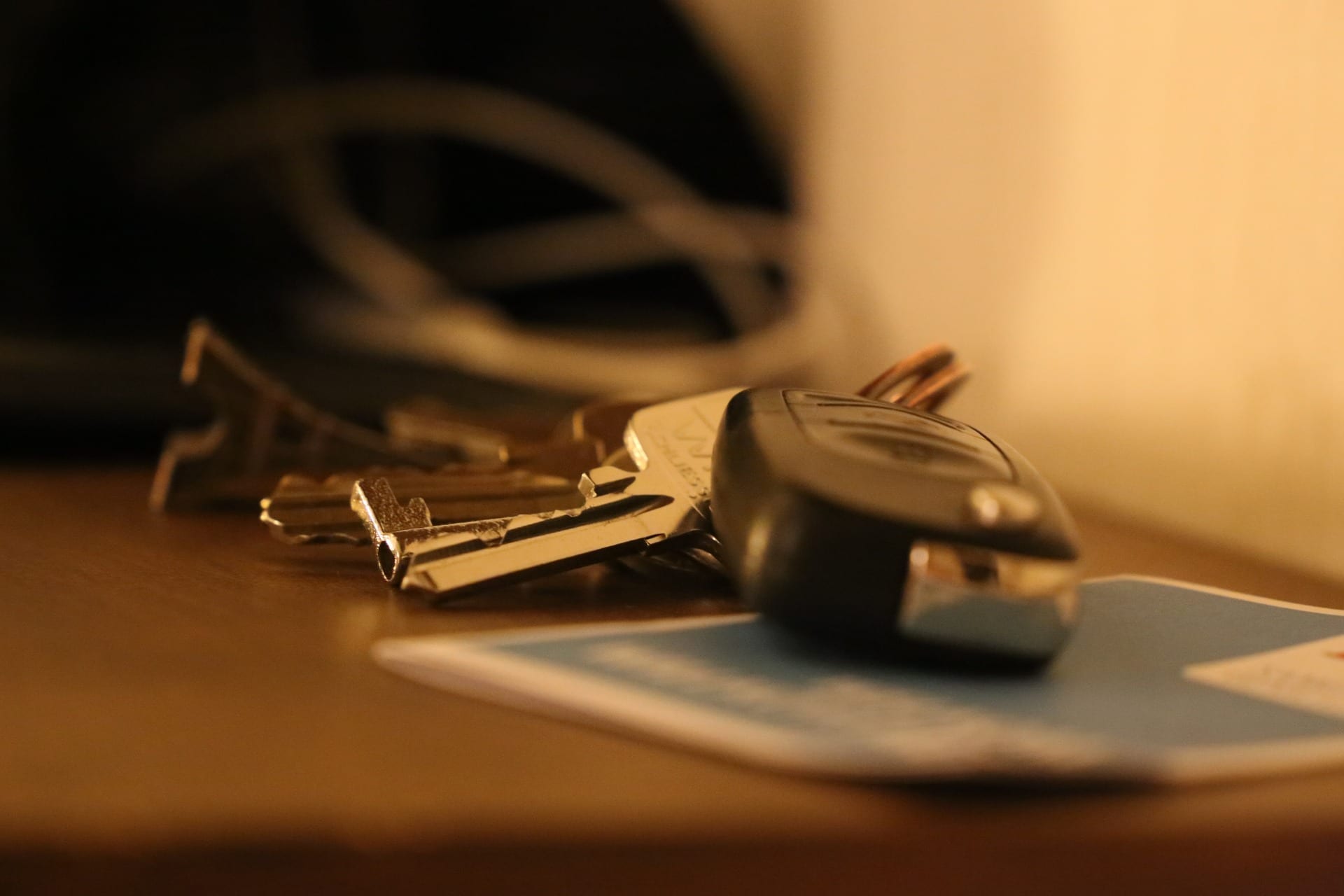 what-to-do-car-got-broken-into-image