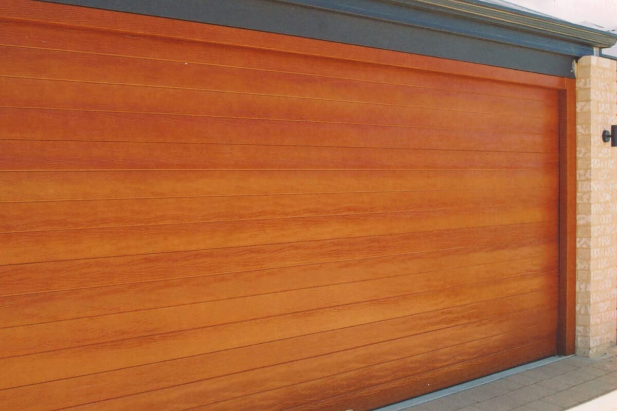 Sectional Door - woodlook