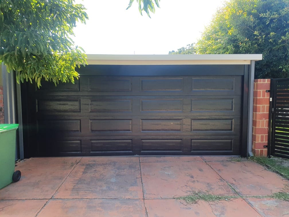 Sectional garage door Gryphon