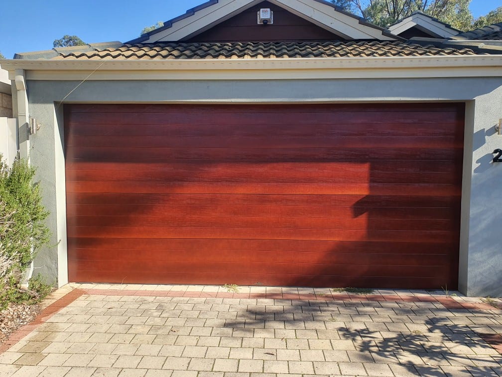 Sectional garage door Gryphon