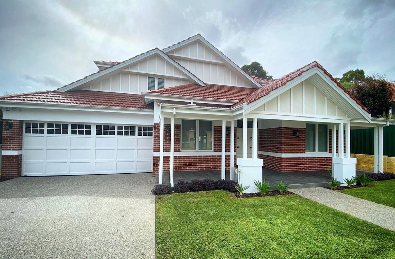 Sectional garage door Gryphon