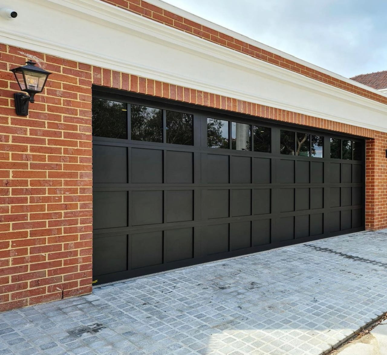 Sectional garage door Gryphon