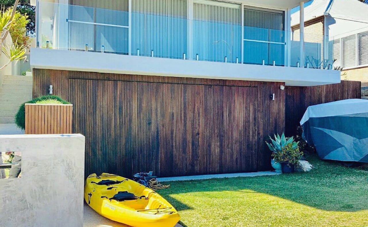 wood look garage door