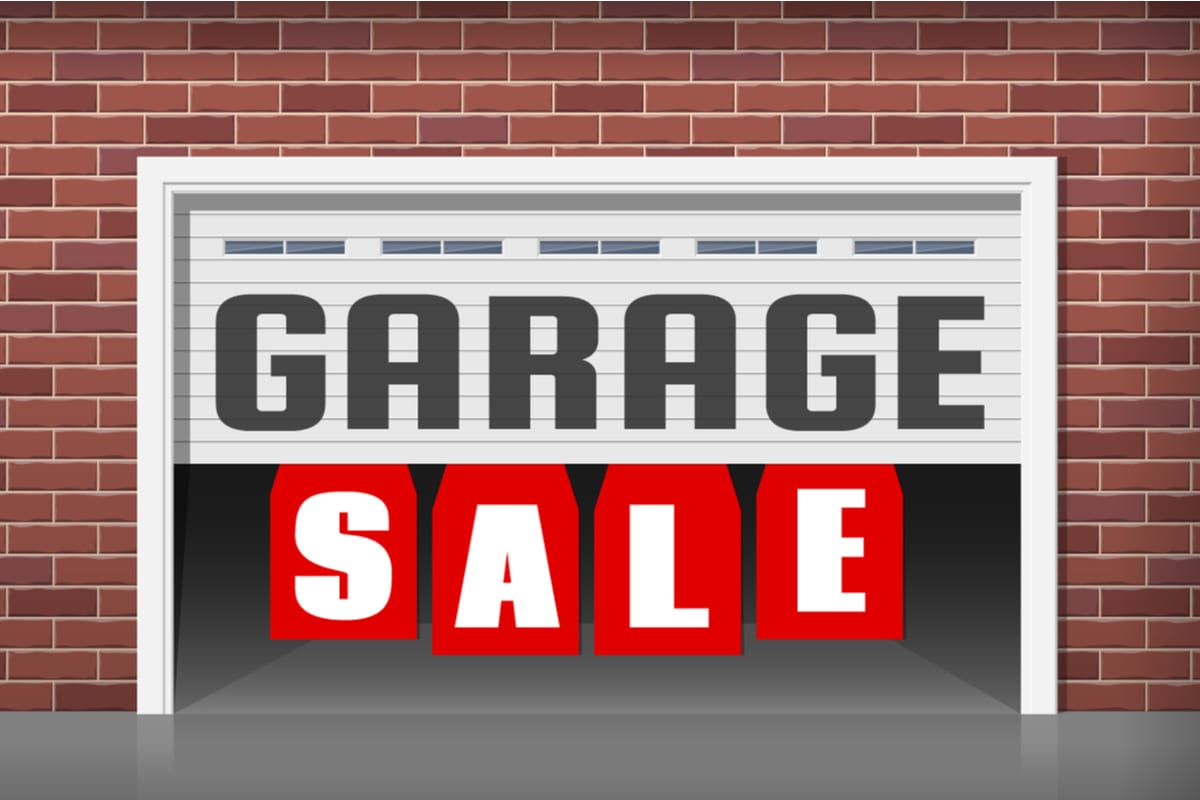 garage-sale-tips-image
